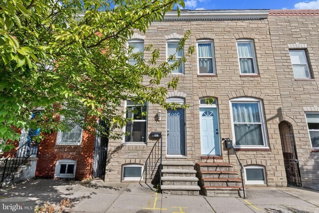 Building Photo - 831 S Montford Ave