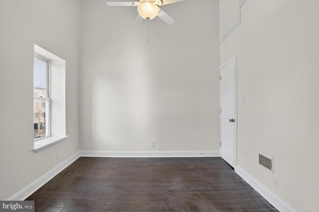 Building Photo - 1600 Frankford Ave