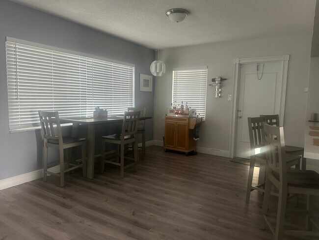 Building Photo - 7204 NW 77th St