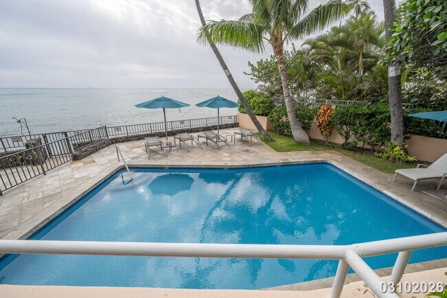 Building Photo - RARELY AVAILABLE FULLY FURNISHED CORAL STRAND CONDO IN WAIKIKI 1BR/1BA/1PKG