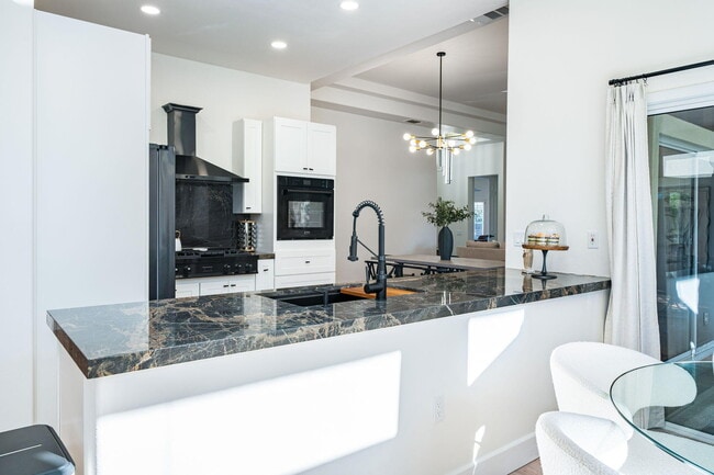 Building Photo - 78217 Willowrich Dr
