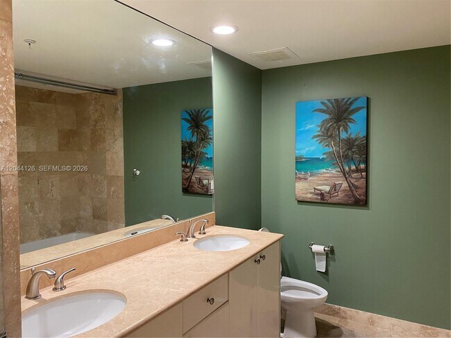 Building Photo - 1745 E Hallandale Beach Blvd