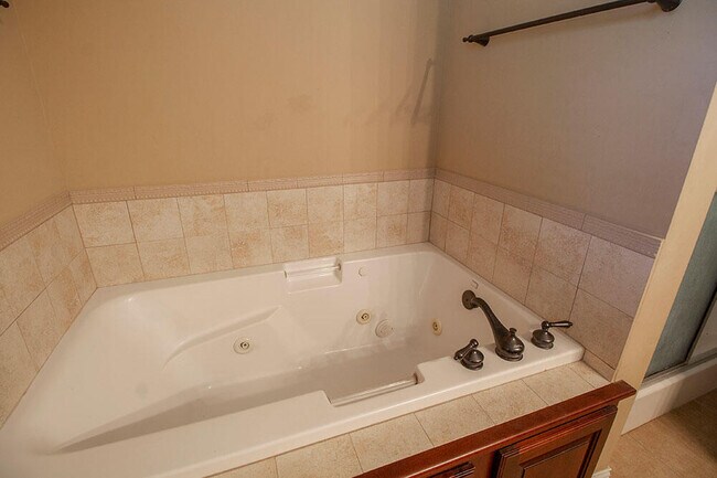 Building Photo - 5305 Chamois Dr