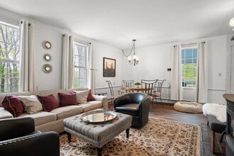 Building Photo - 38 Exeter Rd