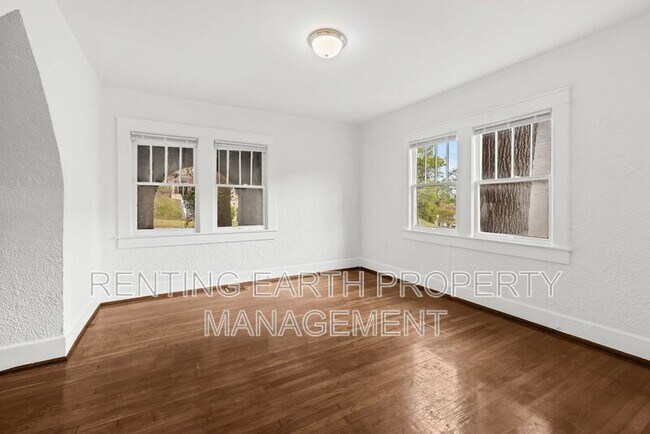 Building Photo - 1635 43rd Street Ensley