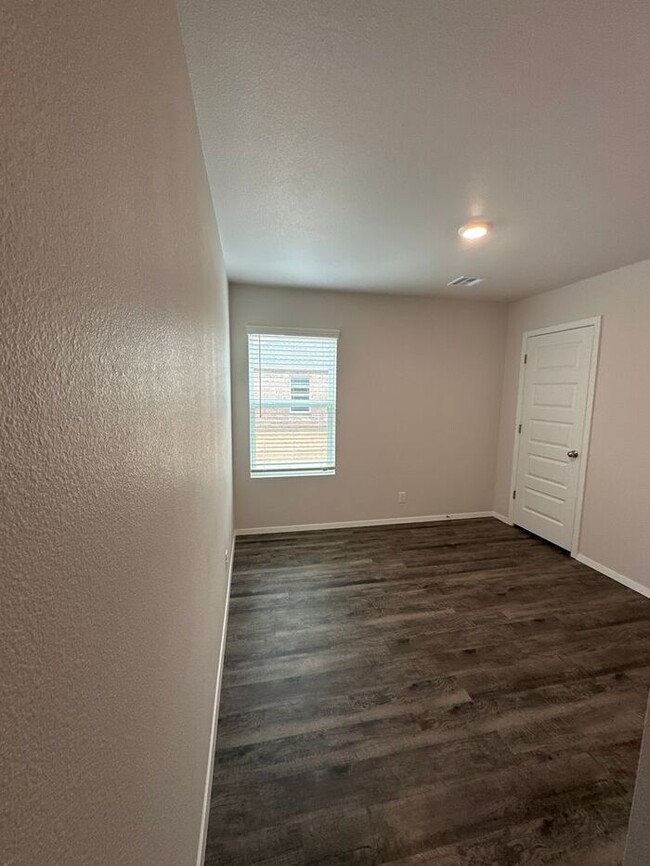 Building Photo - BRAND NEW Four Bedroom | Two Bath Home in ...