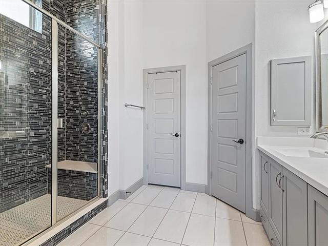 Building Photo - 1390 Arch Pl