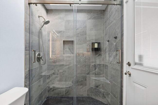 Building Photo - 8259 E Mulberry Ln