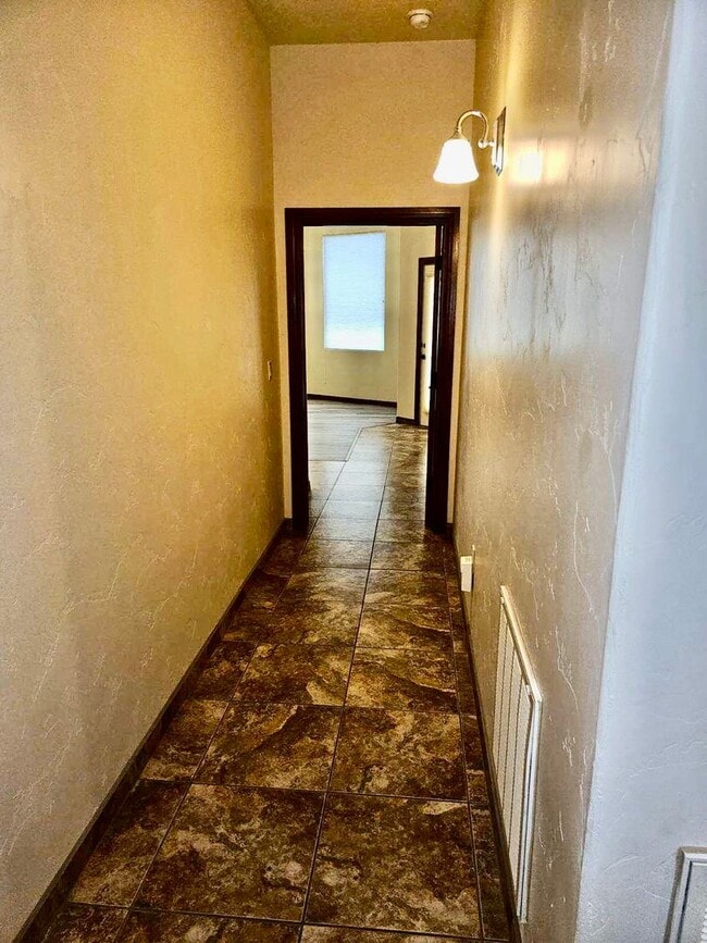 Building Photo - 2184 Sedona Hills Pkwy