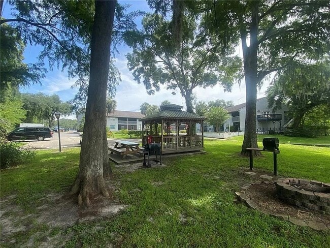 Building Photo - 313 Dirksen Dr