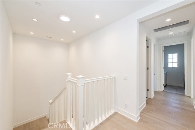 Building Photo - 121 Toretta