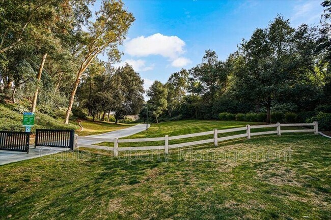 Building Photo - 24153 Del Monte Dr.