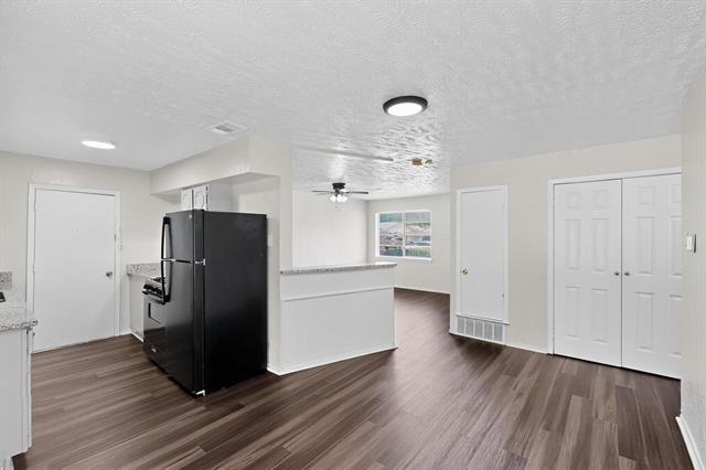 Building Photo - 6321 Silvery Moon Dr