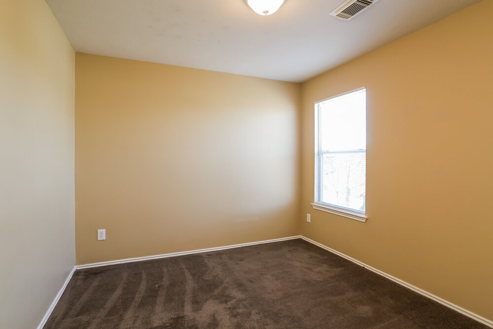 Building Photo - 21211 Linden House Ct