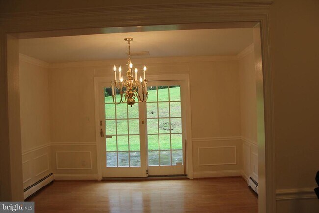 Building Photo - 1103 Delf Dr