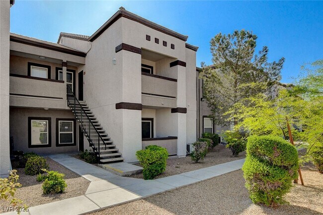 Building Photo - 7255 W Sunset Rd