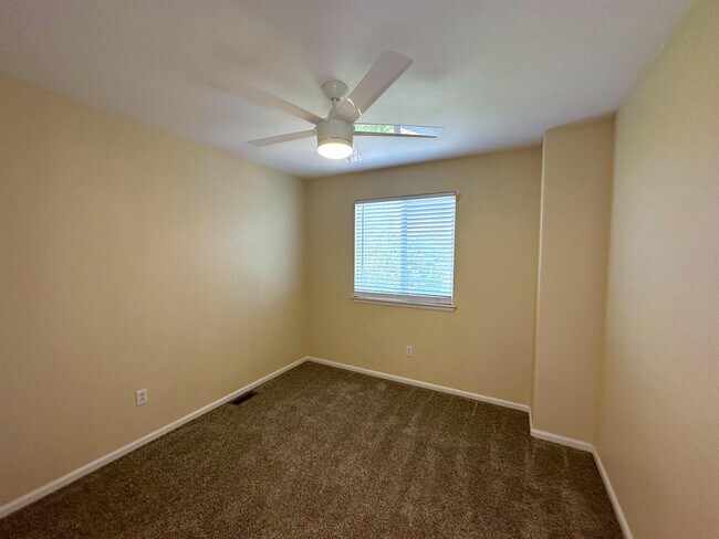 Building Photo - 16740 Firebrick Dr
