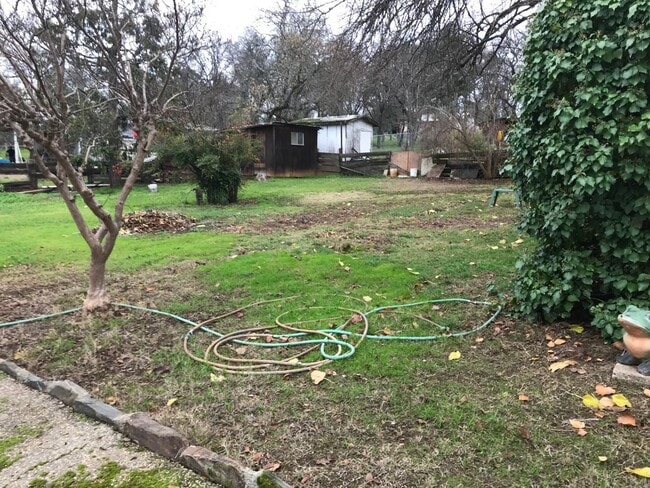 Building Photo - 4559 Ve Ave