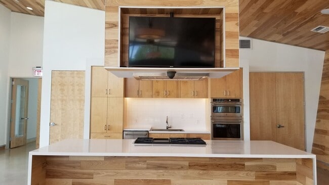 Building Photo - BULVERDE - Upgraded 4 BR/3BA One-Story - HIDDEN TRAILS!