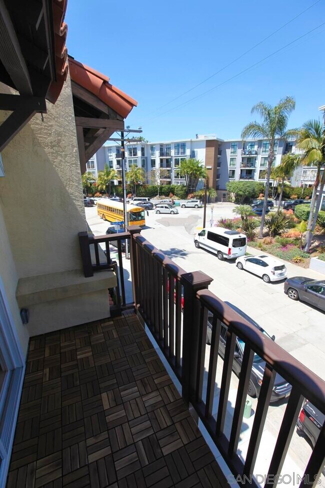 Building Photo - 8121 Camino del Sol