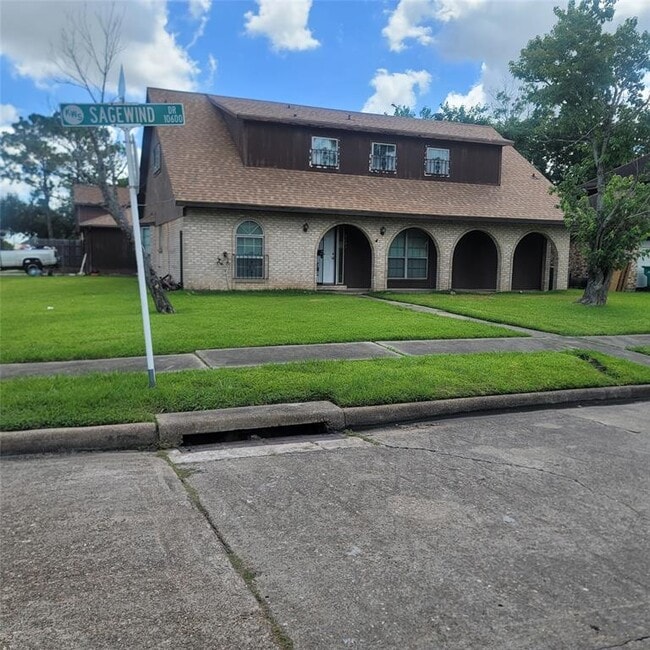 Building Photo - 10601 Sagewind Dr