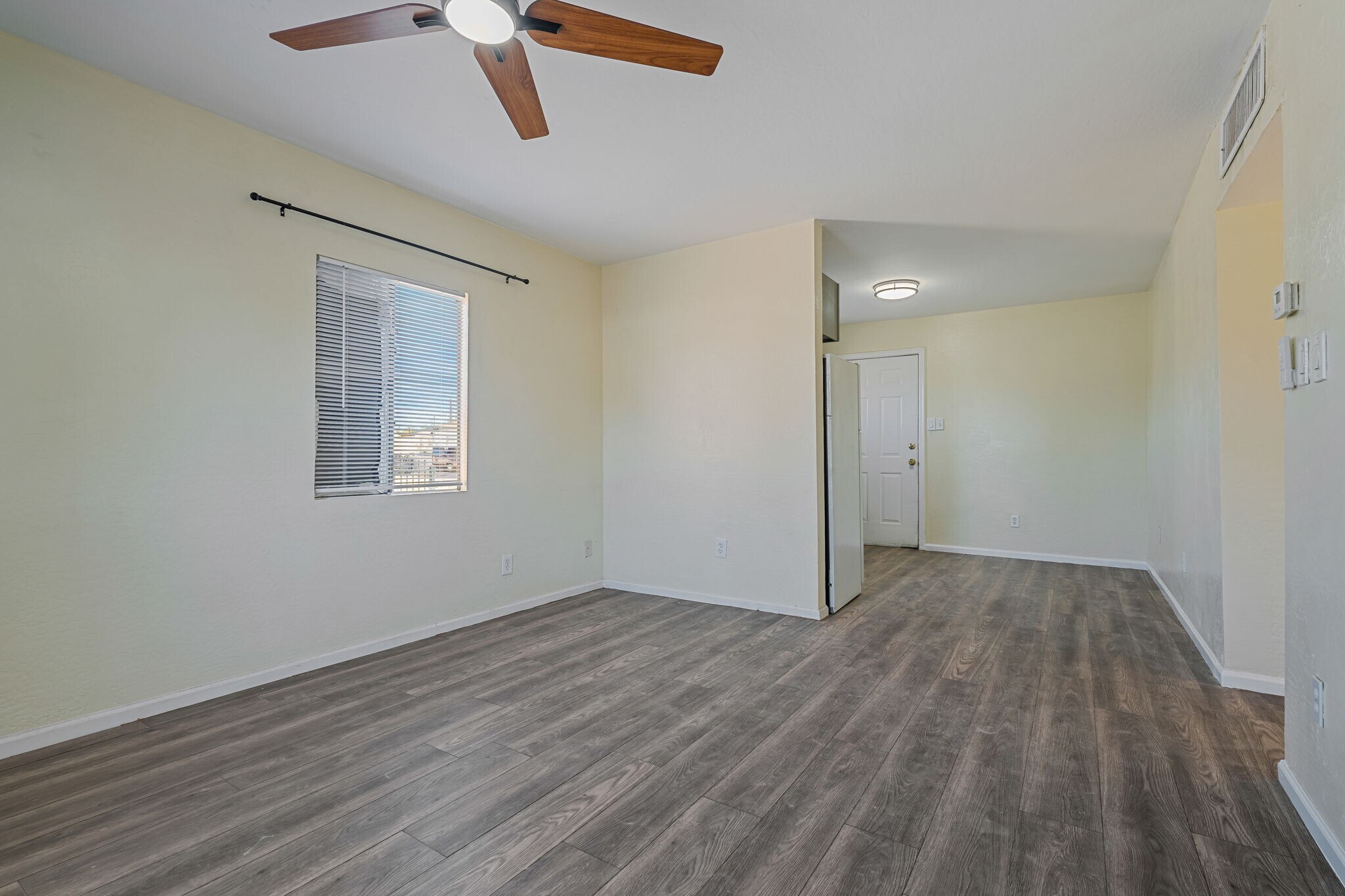 Building Photo - 2745 E Willetta St