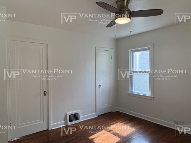 Building Photo - 1137 11th Ave