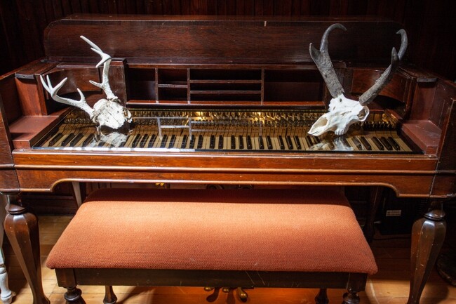 Building Photo - 119 S Main St