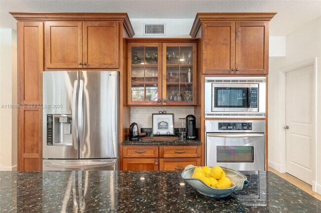 Building Photo - 3842 SW St Lucie Ln