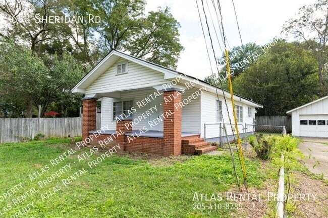 Building Photo - 653 Sheridan Rd
