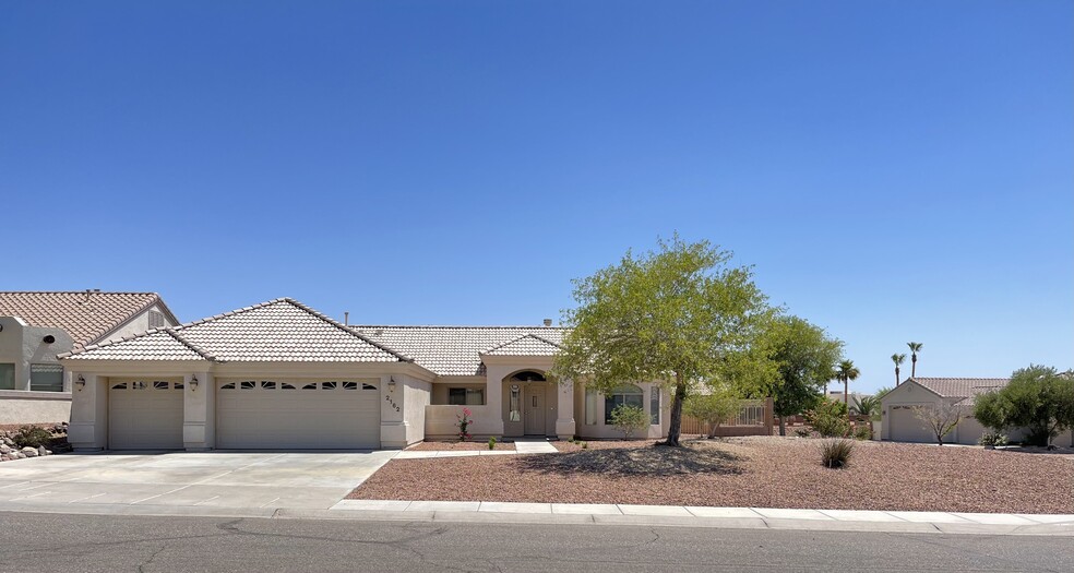 Building Photo - 2162 Joann Ave