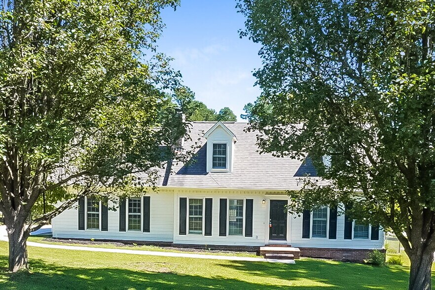 Primary Photo - 529 Valleyview Dr