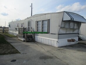 Building Photo - New Listing in Fort Wayne