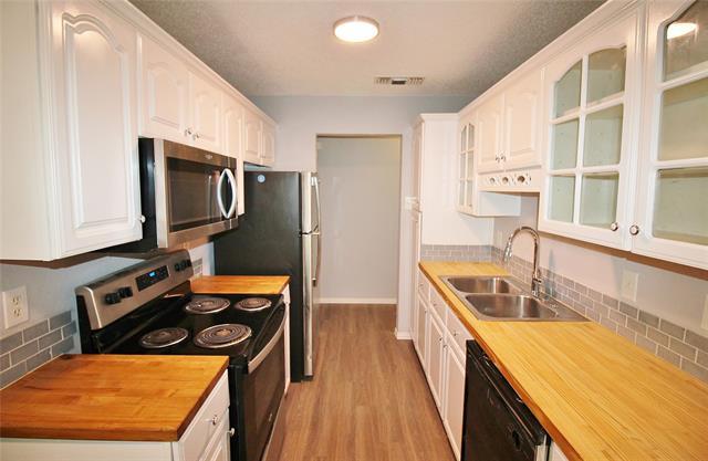 Building Photo - 4744 Meadow Trail Dr