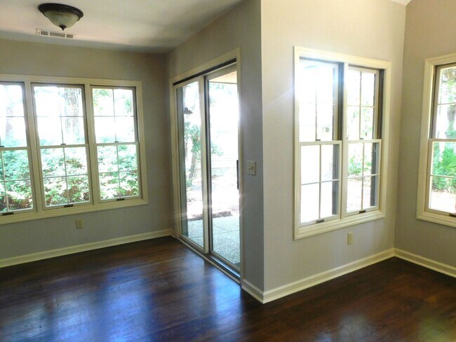Building Photo - Nice Home In Hilton Head Plantation