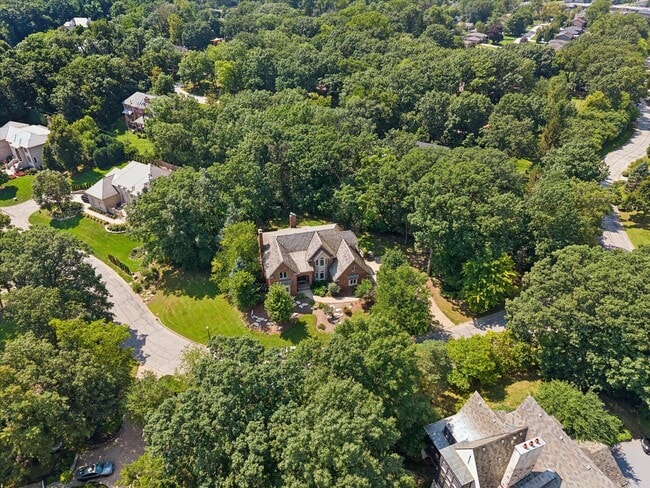 Building Photo - 9336 Falling Waters Dr W