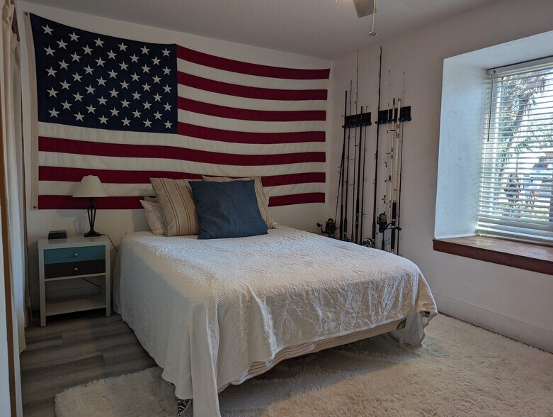 Downstairs Bed #1 - 4440 Saxon Dr