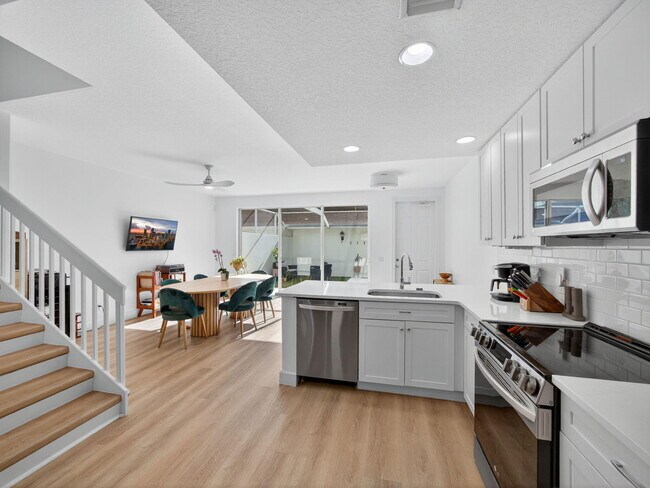 Building Photo - 2785 E Community Dr