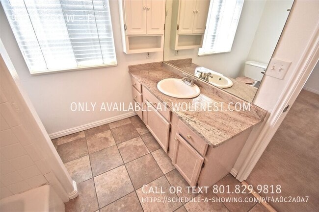 Building Photo - 937 S 250 W St