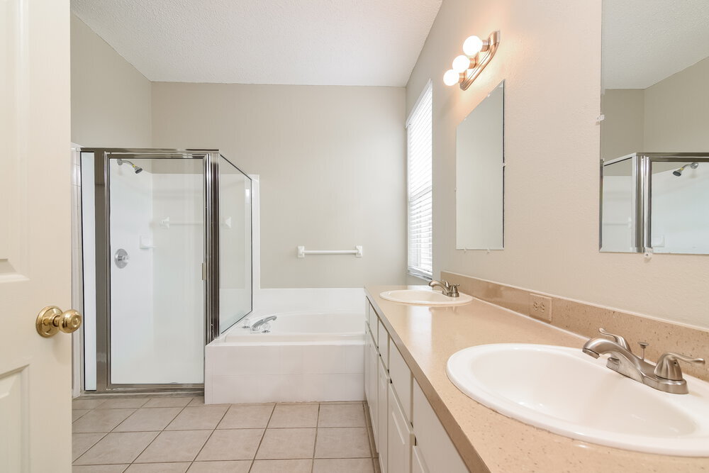 Building Photo - 18217 Brookpark Dr