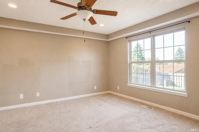 Building Photo - 3937 Amethyst Dr