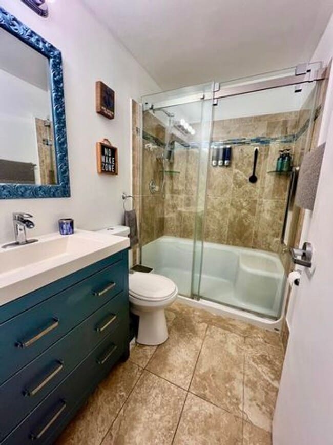 Building Photo - 5570 SW 9th Ct