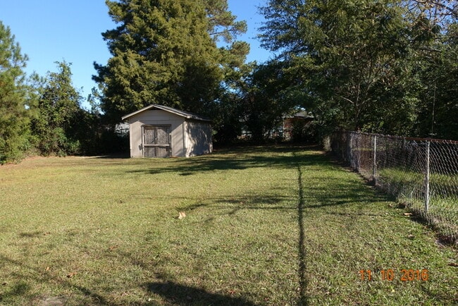 Building Photo - NO SHOWINGS UNTIL FEBRUARY 23, 2024