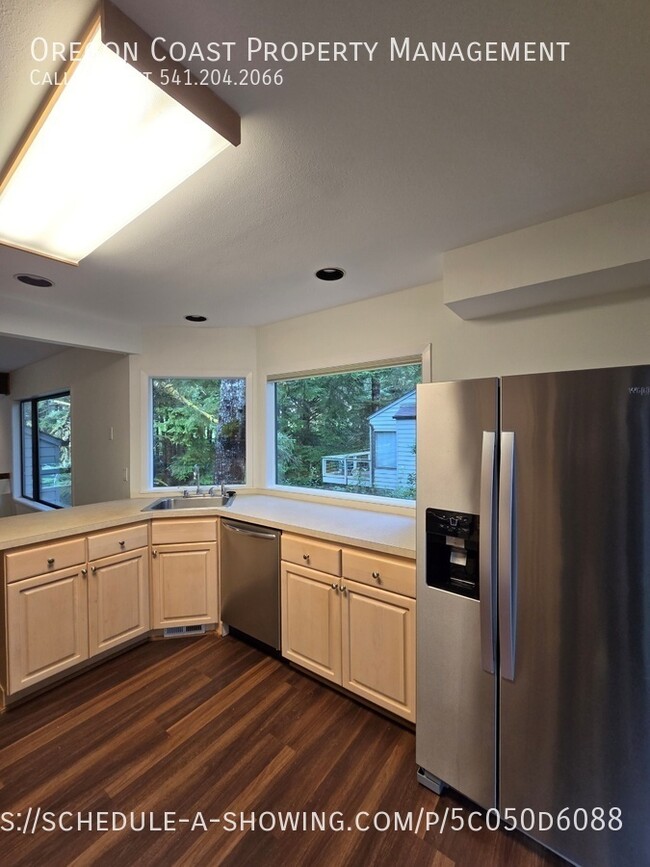 Building Photo - 600 Island Dr