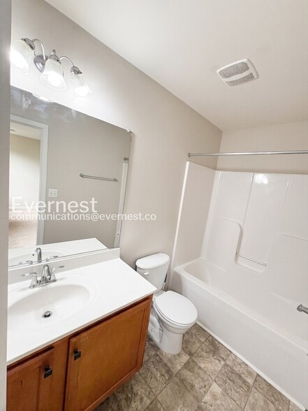 Building Photo - 2342 Silver Fox Way