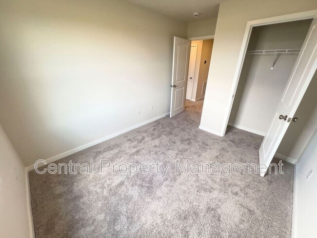 Building Photo - 6018 Tavener Dr