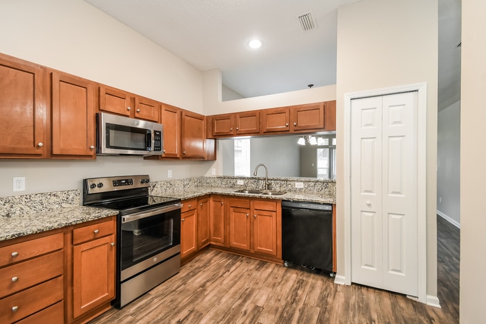 Building Photo - 10884 Campus Heights Ln