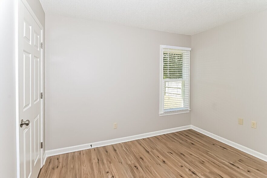 Building Photo - 1555 Appling Wood Cove N