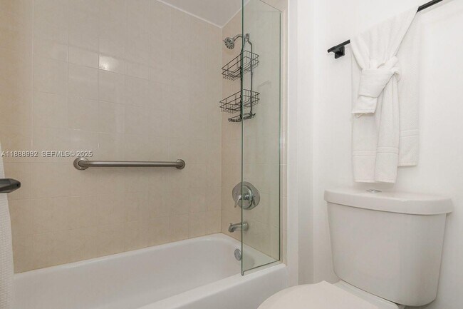 Building Photo - 2301 Collins Ave