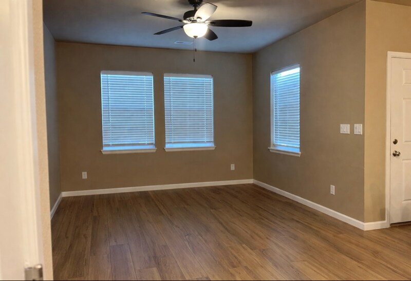 Building Photo - 5250 Mountain Vista Hts